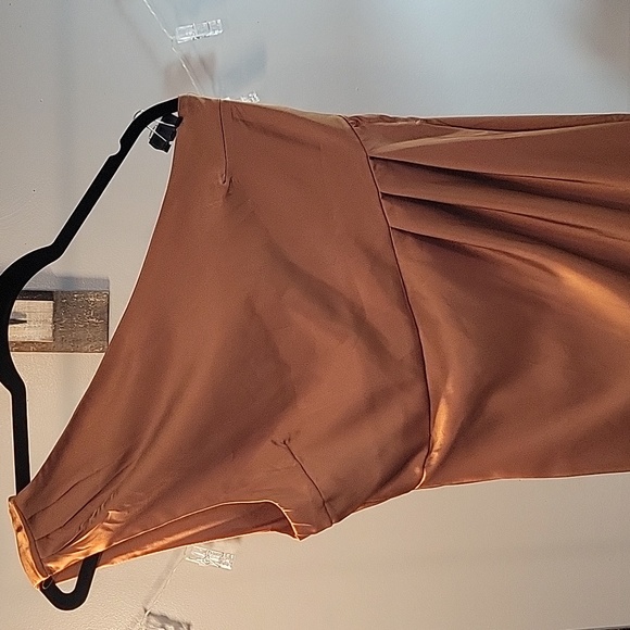 Dress wedding/prom/Christmas - Picture 2 of 3